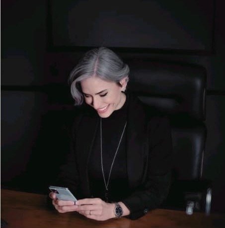 Atendimento e retorno de exames por telefone